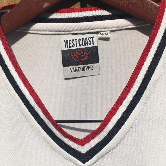 Vintage Vancouver Canada Hockey Jersey - Picture 3 of 5